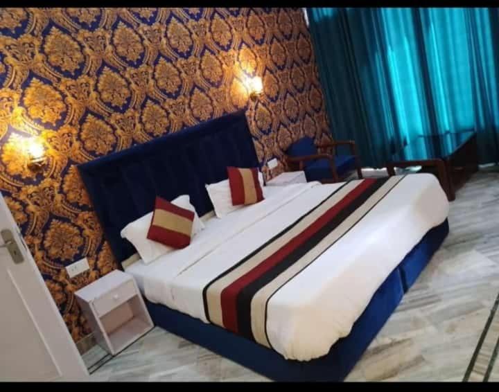 Lavi Hotel Hari Darshan - 10 Meter From Golden Temple Amritsar Exterior photo